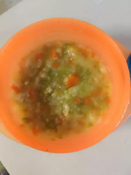 宝宝辅食：胡萝卜豌豆粥