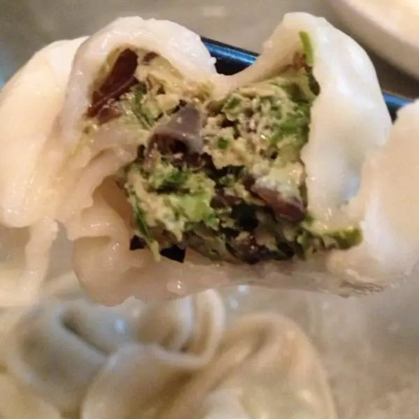木耳荠菜肉水饺