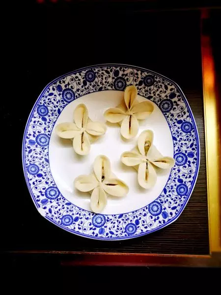 酸菜鲮鱼蒸饺