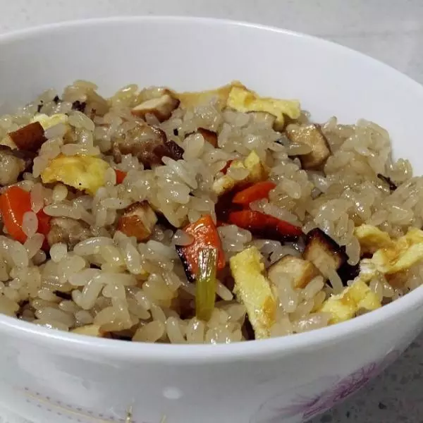 生炒糯米饭(台州炊饭)