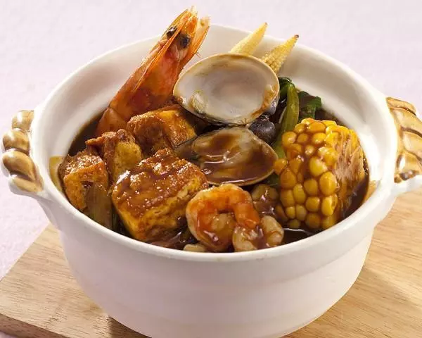 海鲜咖喱豆腐煲