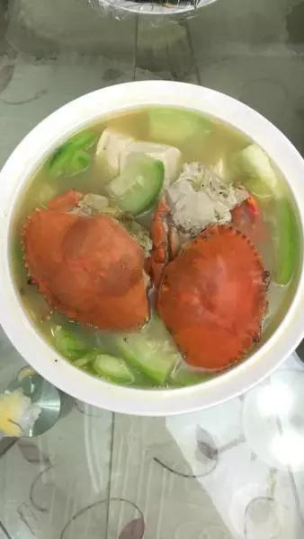 吴妈妈螃蟹丝瓜豆腐汤
