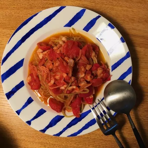 意式茄汁海鲜西葫芦面