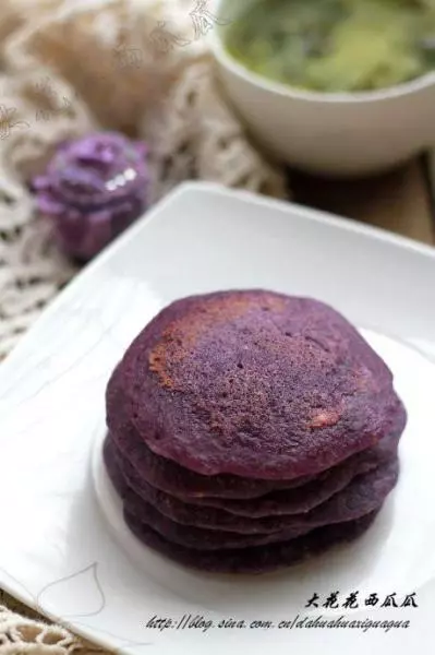 花生紫甘蓝煎饼