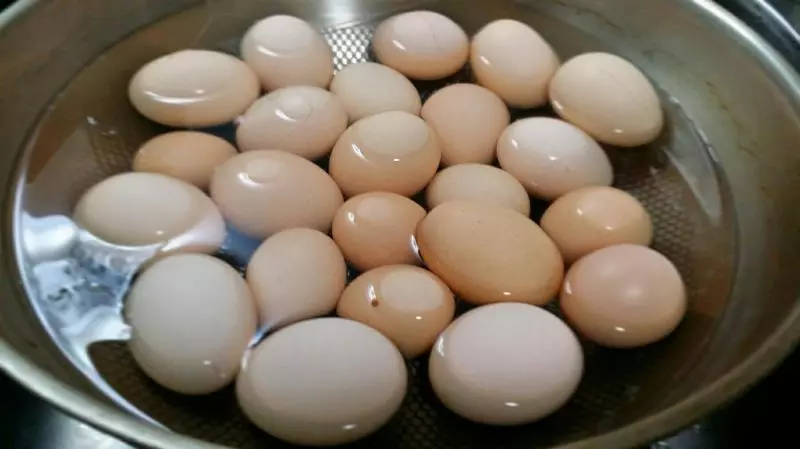 清水煮土鸡蛋