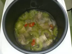 苦瓜鸡肉汤