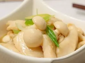 小蘑菇炒鱼片