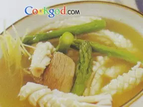 鱿鱼芦笋汤