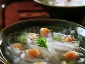 干贝萝卜汤