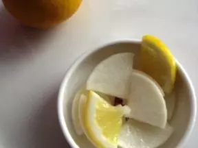 柠檬泡萝卜